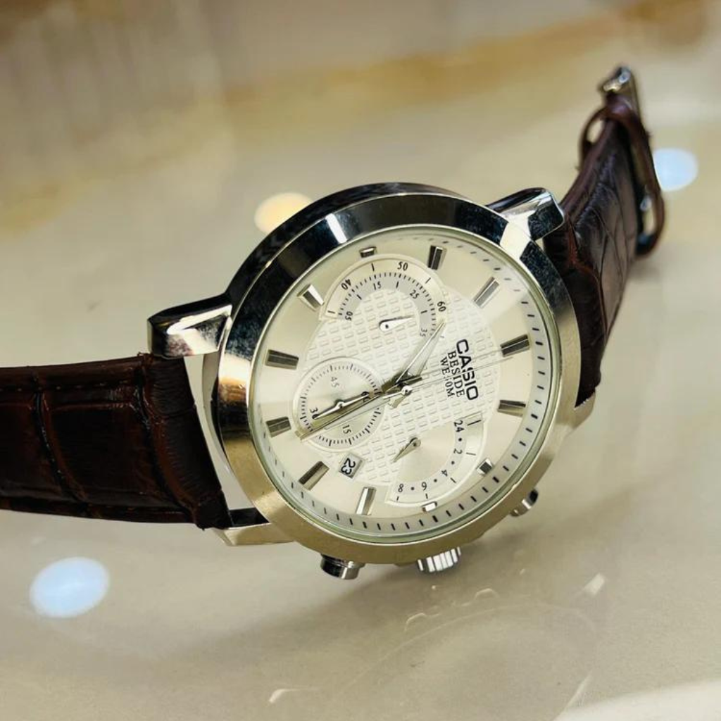 The Half Chronograph Watch - White