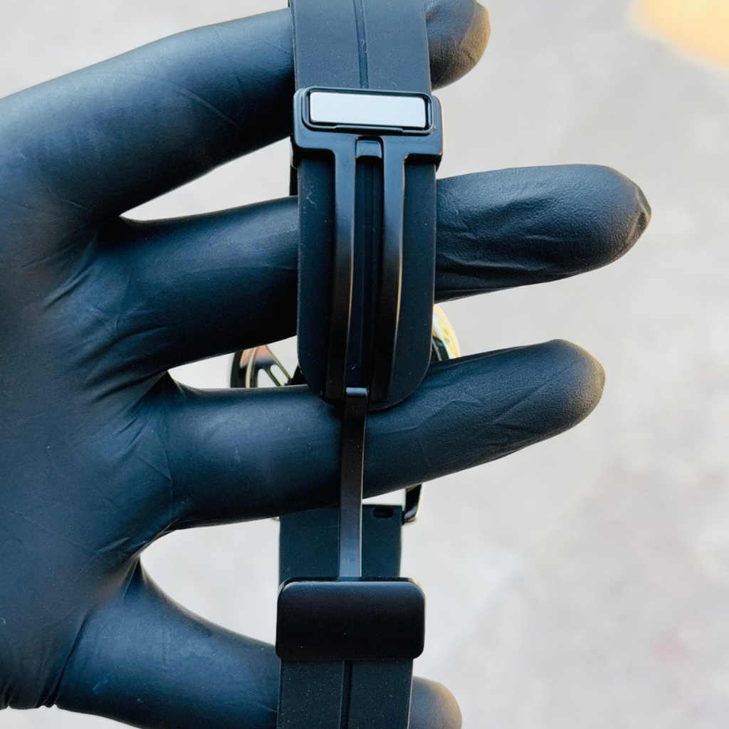 FT Skeleton Gray Black Rubber strap with magnet